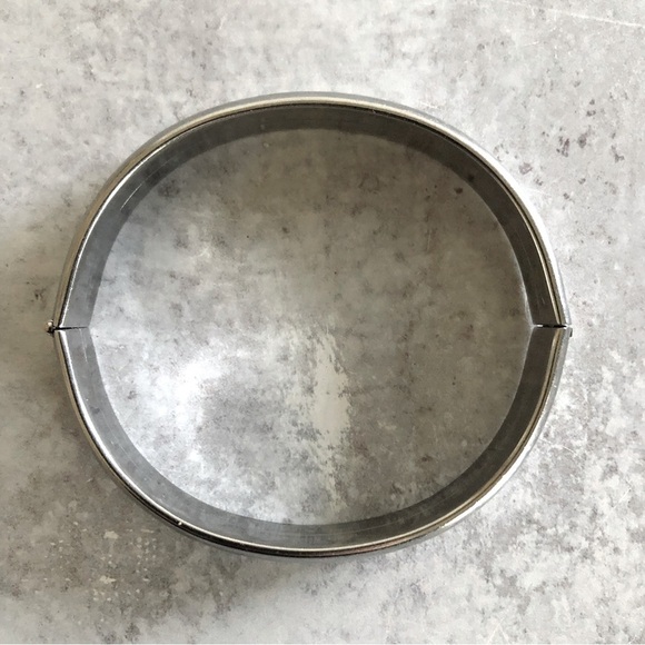 EDFORCE Silver Stainless Steel Hinged Bangle - Picture 6 of 11